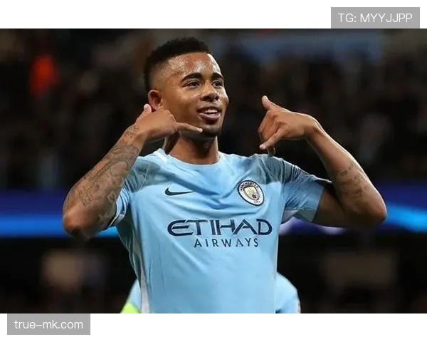 热苏斯从圣保罗到曼城：一位天才前锋的表现稳健与未来前景分析