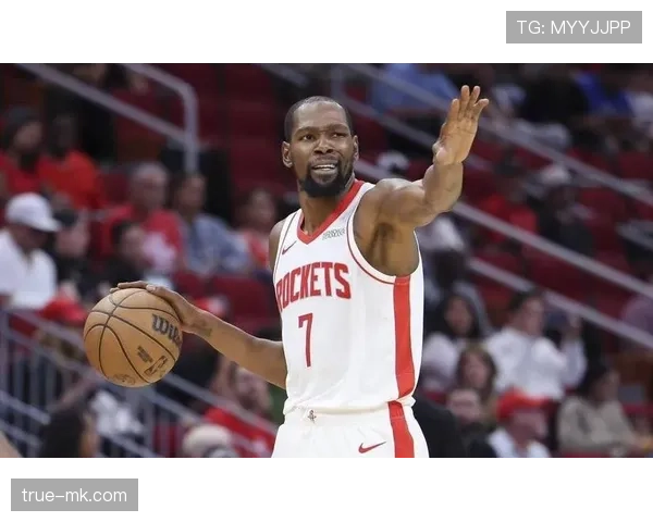 杜兰特无球效率提升，拉开空间能力改变球队进攻结构